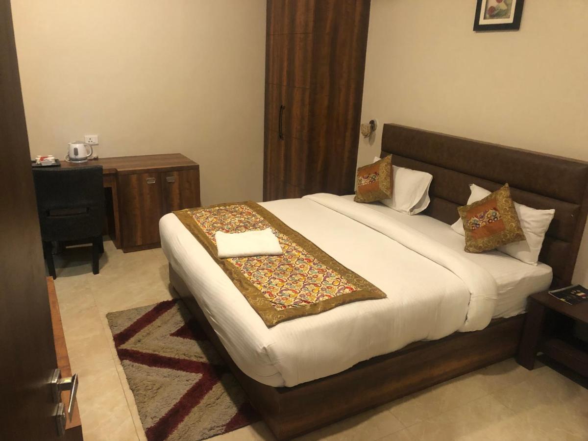 Radiance Courtyard Bed & Breakfast