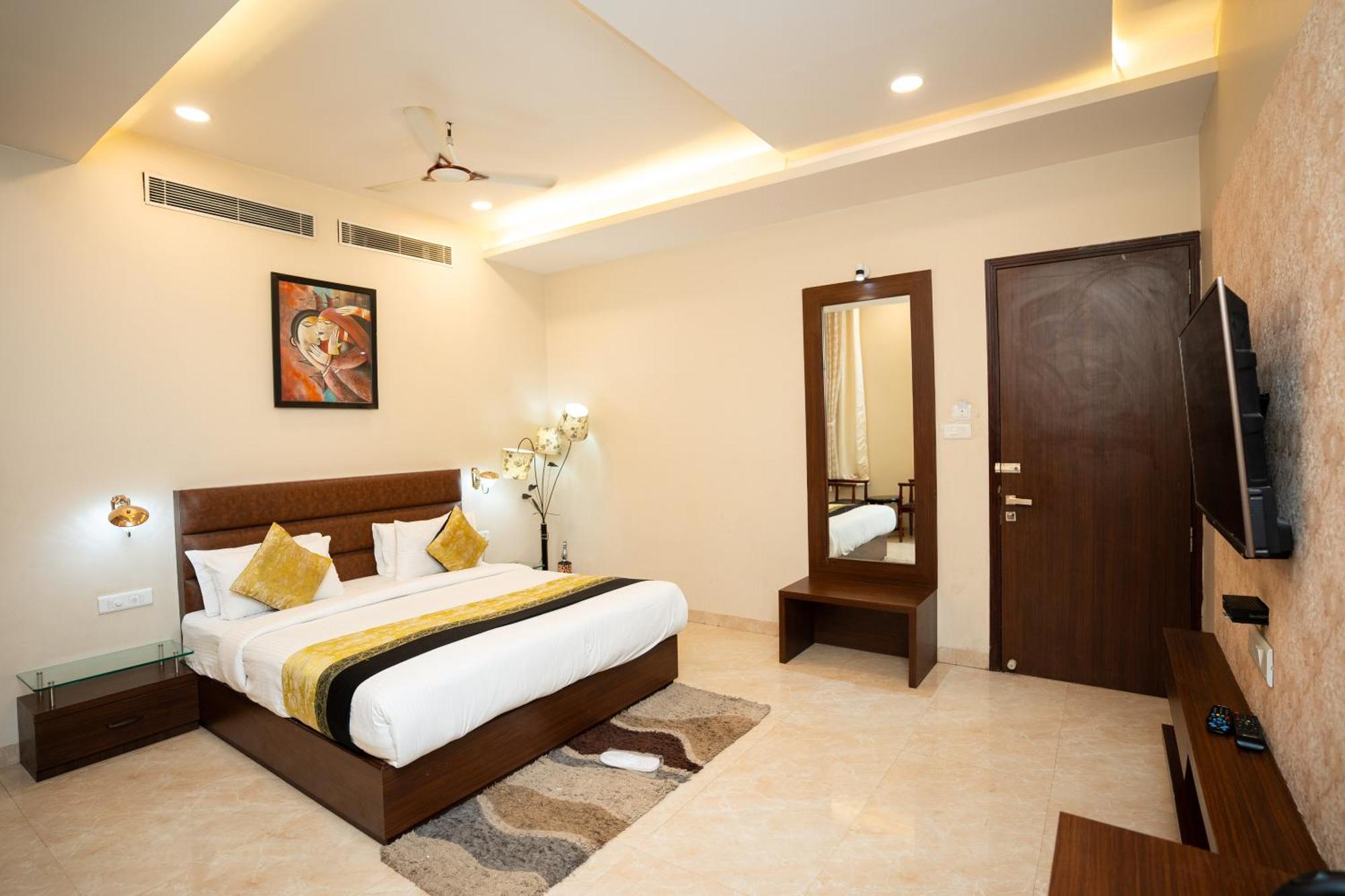Radiance Courtyard Bed & Breakfast *