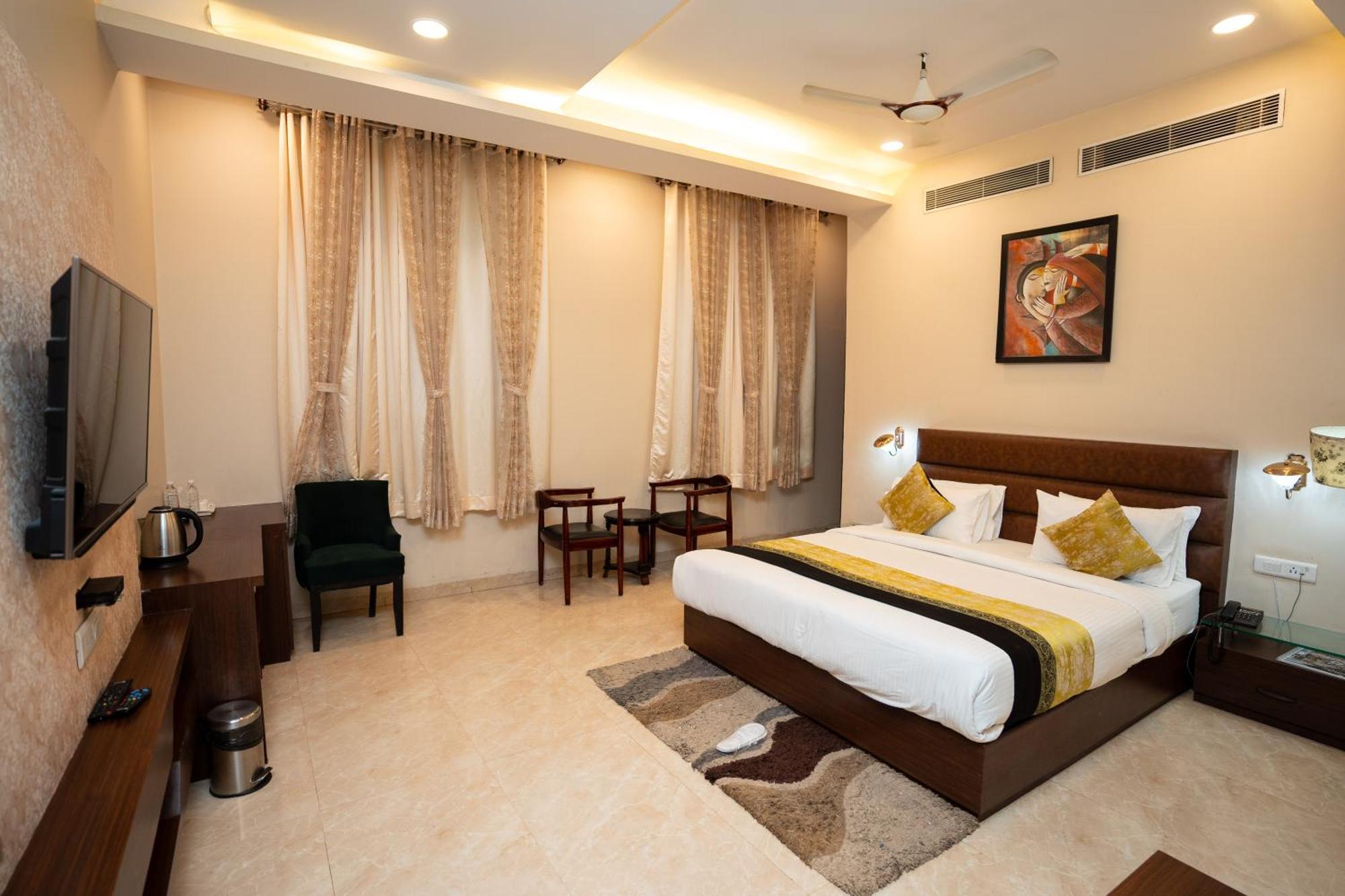 Radiance Courtyard *