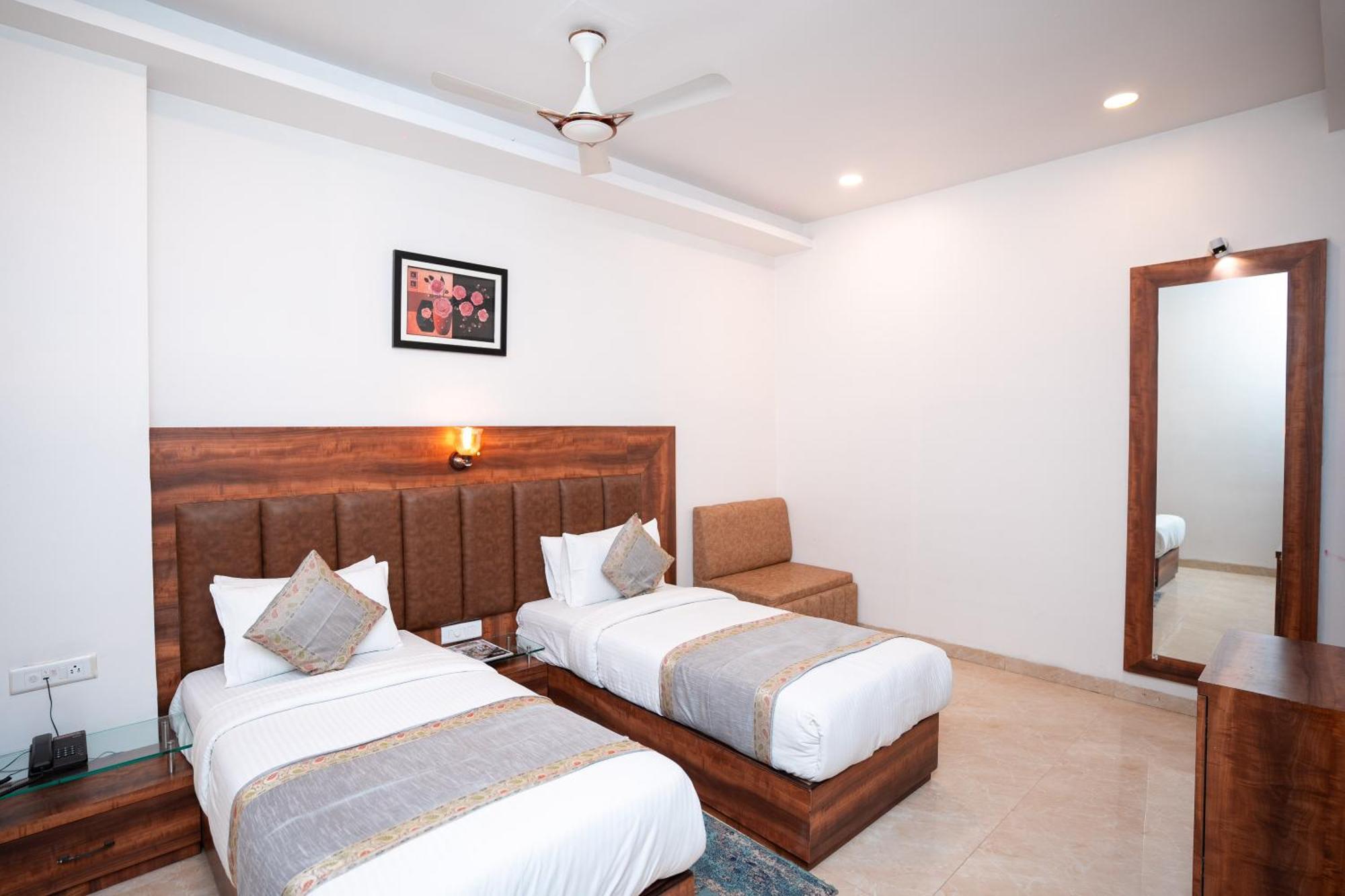 Radiance Courtyard Bed & Breakfast *